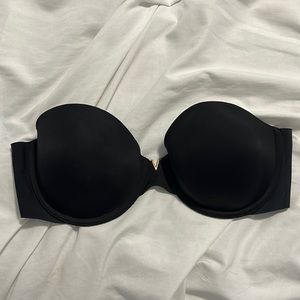 Victoria’s Secret strapless bra BARELY WORN